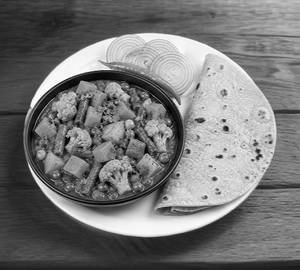 Mix Veg + Tawa Roti (2 Piece)
