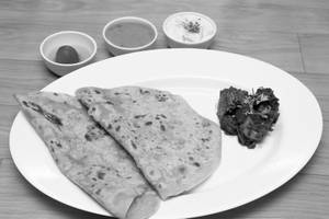 3 chappathi chicken curry combo