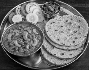 Kaju Masala Combo [Kaju Masala [200 G]+4 Ghee Roti+Pickle+Salad