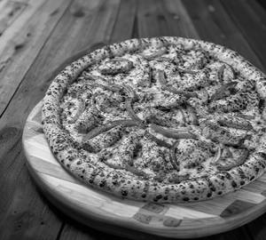 Peri peri chicken pizza