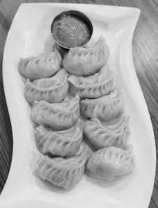 Chicken Cheesy Steam Dim Sum / Momo - 6 Pcs