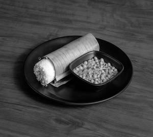 Puttu With Green Peas