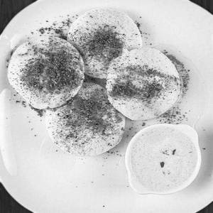 Ghee Karam Idli (4 Pieces)