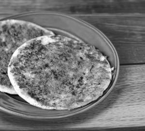 Podi onion uttapam
