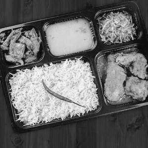 Chicken Thali (1 Piece)