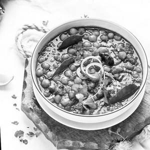 Amritsari Cholle
