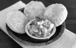 Puri Sabji [5 Pcs]                            