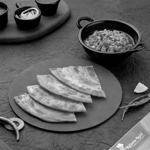Paneer Kosha With 2 Laccha Paratha