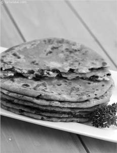 Paneer Methi Paratha