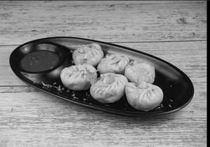 Steamed Assorted Veggi Momos [6] pcs