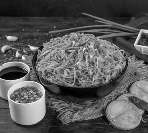Veg Schezwan Noodles
