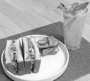 Veg Combo (One Sando Or Wrap & One Mocktail )