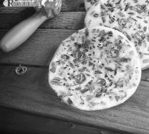 Ghee onion uthappam