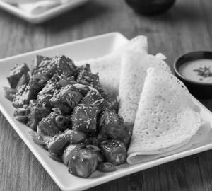 Neer Dosa And Paneer Chilli
