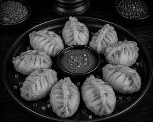 (n) Fried Momo