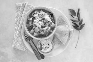 Aloo Gobi With 3 Butter Tawa Roti