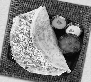 Cheesy Maggie Dosa