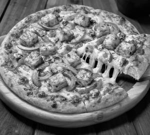 Delighted extra cheese paneer pizza [8 inches]