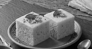 Dhokla (2 Piece)