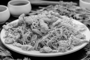 Mix egg chicken chowmein dry