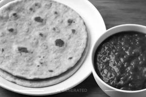 2 Roti + Palak Curry