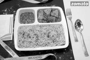Noodles With Chilli Paneer