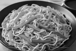 Veg Hakka Noodles