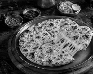 Cheese Naan