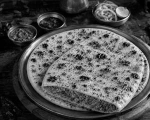 Pyaaz Kulcha