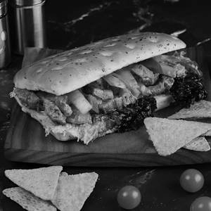 Peri Peri Chicken Sandwich With Ranch Yoghurt