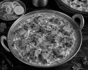 Boneless Chicken Tikka Lababdar