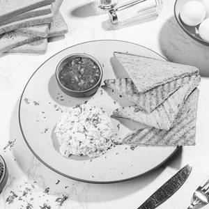 Scrambled Egg {3 Eggs} With Bread & Dip