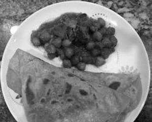 Chole+ 3 butter paratha