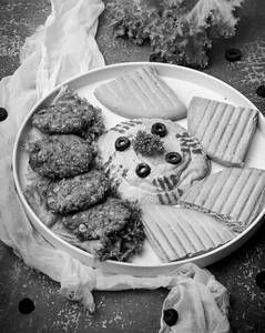 Hummus Pita Falafel Platter