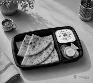 Aloo Paratha With Dahi