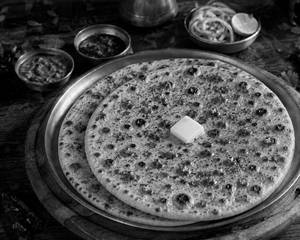 Hari Mirch Paratha