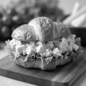 Mediterranean Chicken Croissant