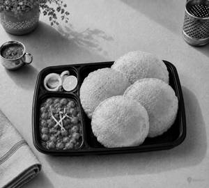 Chole Puri [4 Pieces]