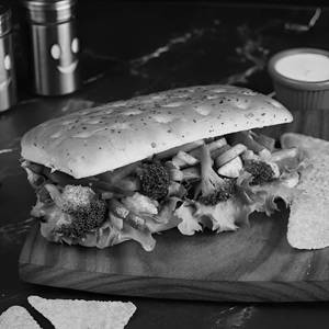 Veggie Sandwich With Ranch Yoghurt
