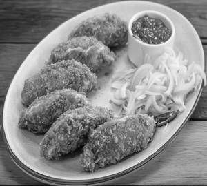 Mix Veg Kurkure Momos