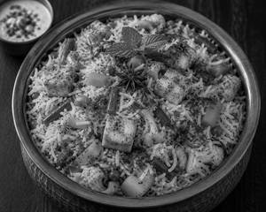 Paneer Subz Biryani [750 ml, Serves 1-2]