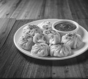 Veg cheese momos [8 [6pieces]