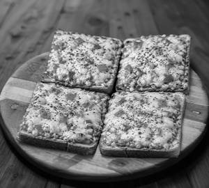 Rava Pizza [2 Slices]