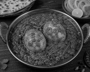 Egg Curry [Serves 2]