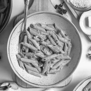 Mix sauce pasta