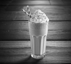 Pista ice cream milkshake