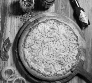 Onion pizza