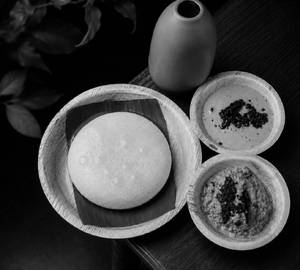 Ghee thatte idly [1 piece]