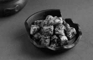 Stir-fried Tofu In Wild Coriander