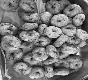 Chitti Garelu (3 Pieces)